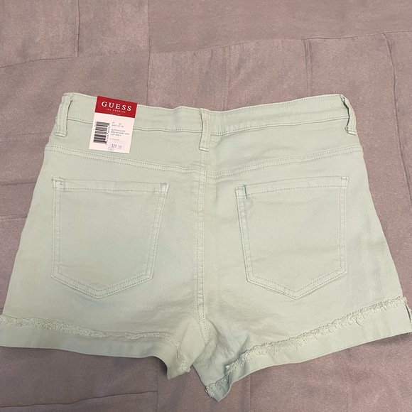 Guess Shorts - Picture 2 of 2